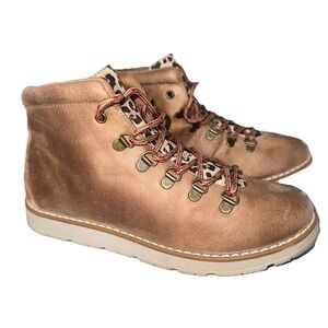 Skechers BOBS Alpine Mt. Gato Hiking‎ Boots Size 7.5